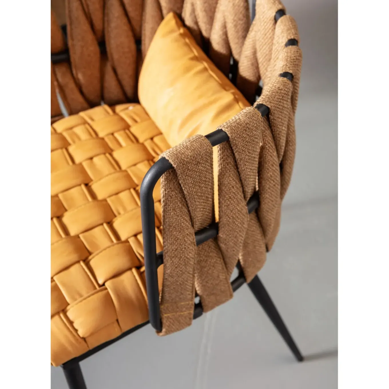Chaise A. Acc. Cheerio Jaune A.Coussin