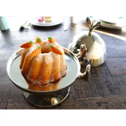 Cloche A Gateau Bunny