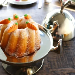 Cloche A Gateau Bunny