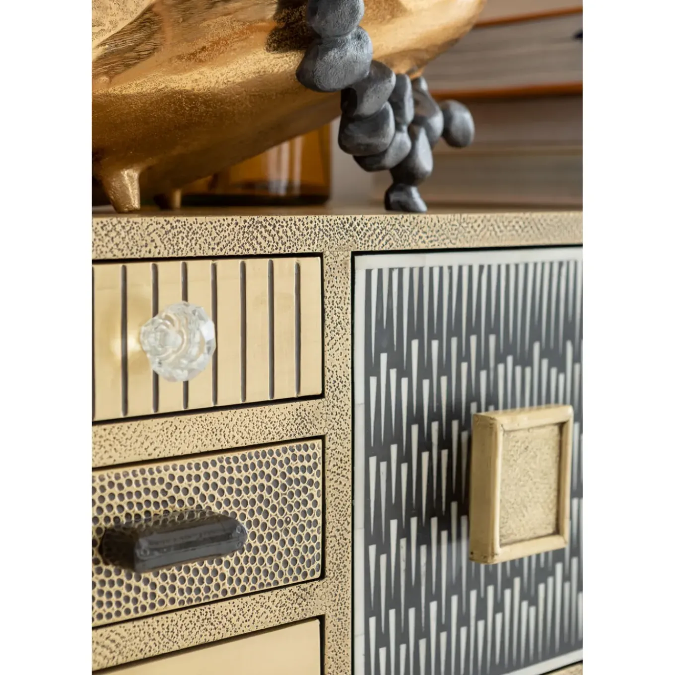 Commode Haute Chalet Dore 13 Tiroirs