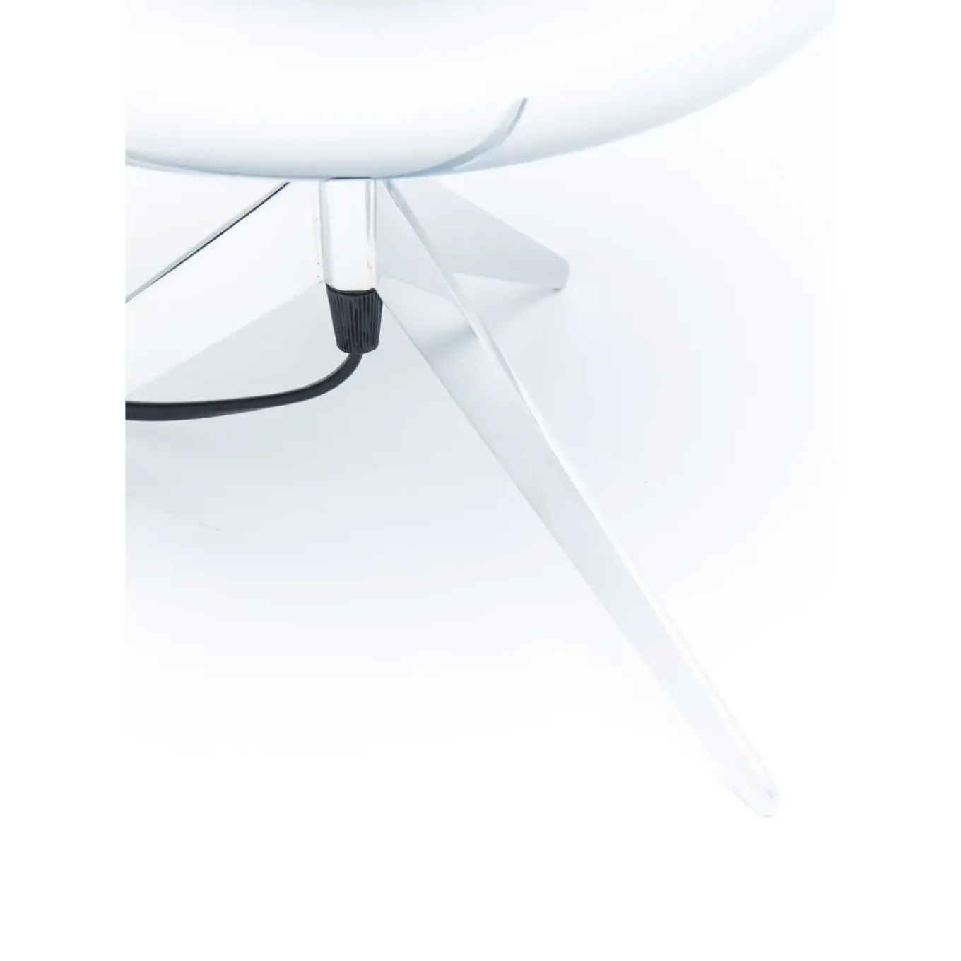Lampe A Poser Chrome Goblet Ball