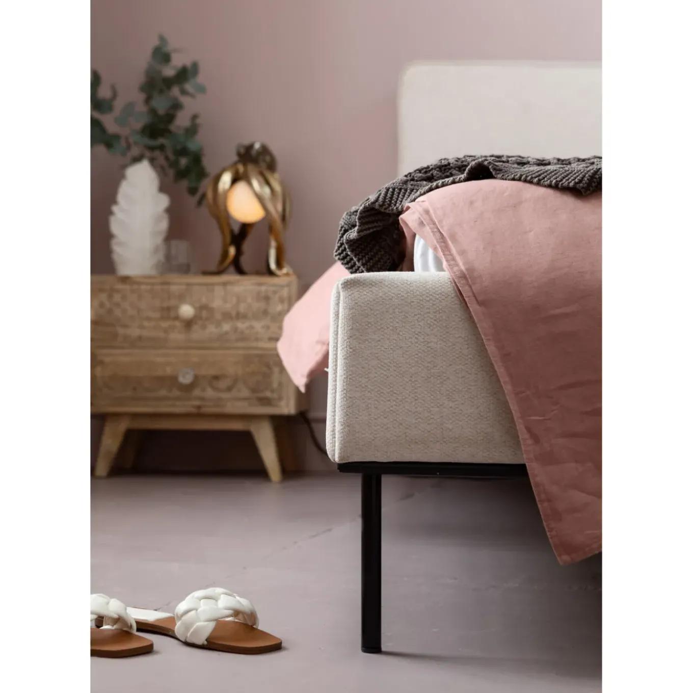 Lit East Side Beige 180X200Cm