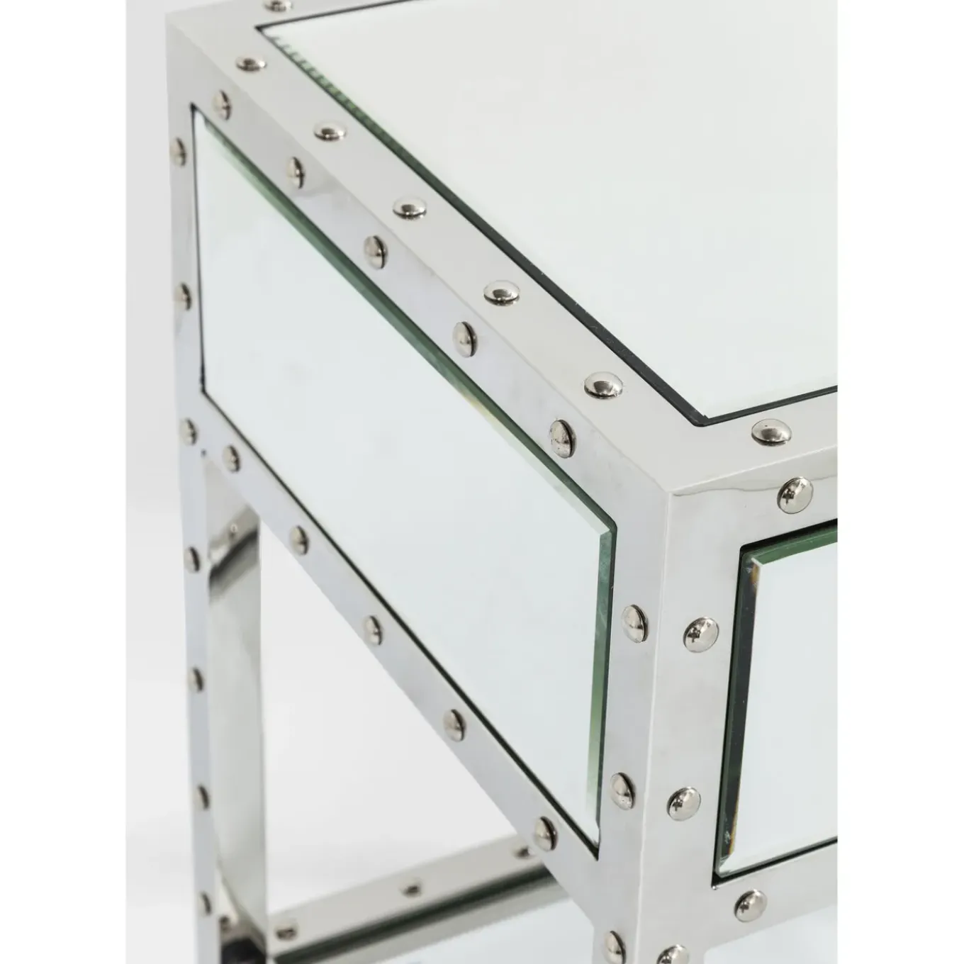 Petite Commode Rivet