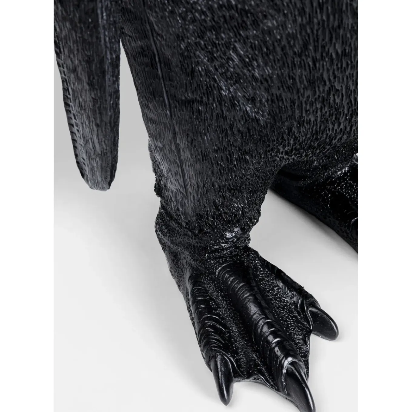 Table D Appoint Animal Ms Penguin O32