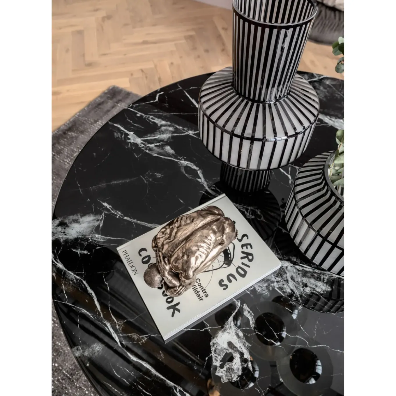 Table Solo Marble Noir O110
