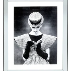 Tableau Encadre Reading Beauty 105X85Cm